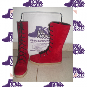 Boots Panjang Flat Pakai Tali