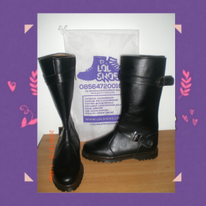 Boots Panjang Flat Tanpa Tali