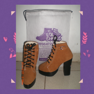 Heels Boots Satu Gesper dan Tali